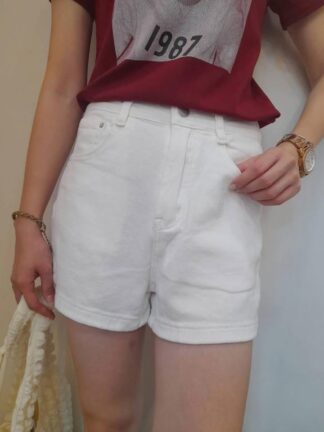 牛仔短褲