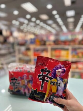 辛拉麵 × 獵魔團聯名限定