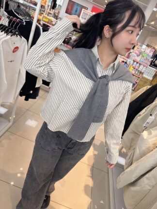 條紋襯衫撞色針織披肩