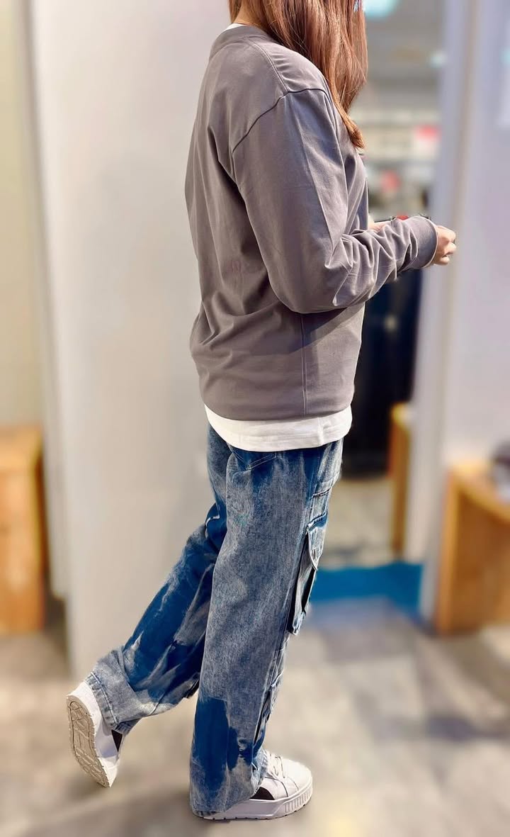 男女適用長袖素色薄T恤 - Image 8