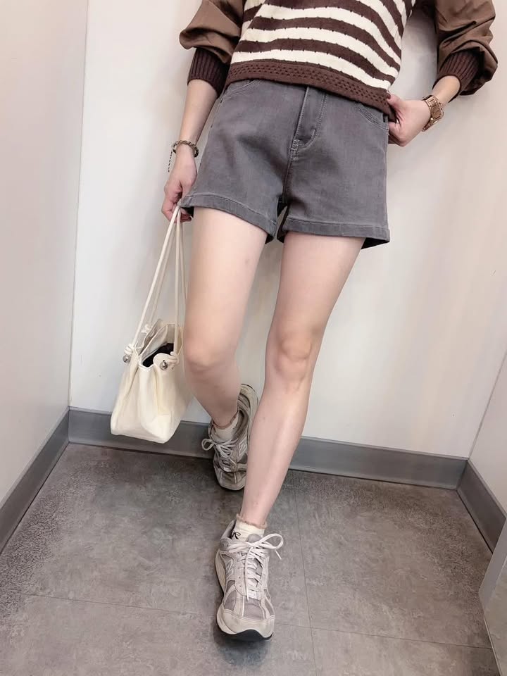 顯瘦視覺效果黑灰短褲 - Image 7