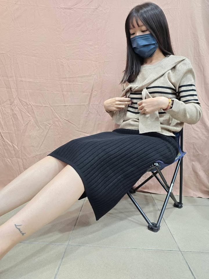 經典黑白條紋毛衣 - Image 3