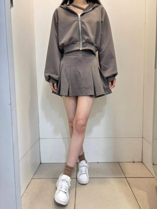 三件式套裝短裙