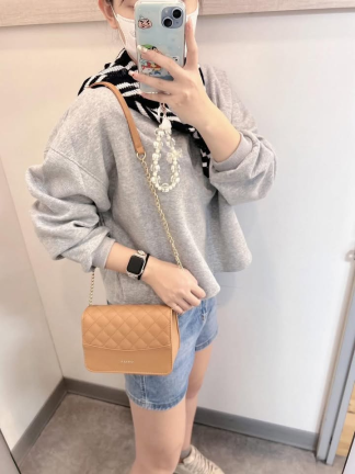 菱格紋鍊條斜背包