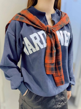 假兩件格紋披肩字母大學T