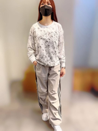 水墨暈染造型大學T