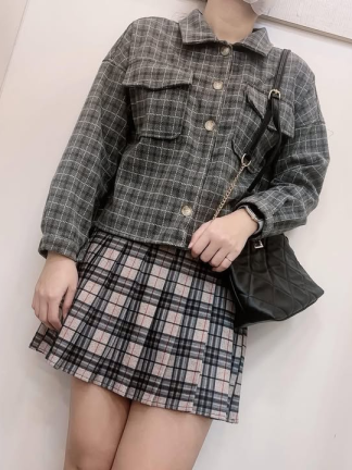 格紋口袋短版襯衫