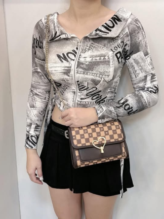 愛心鎖釦格紋鍊帶小方包