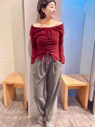 平肩造型淑女衫