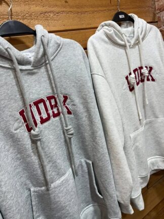 美式字母刷毛帽T