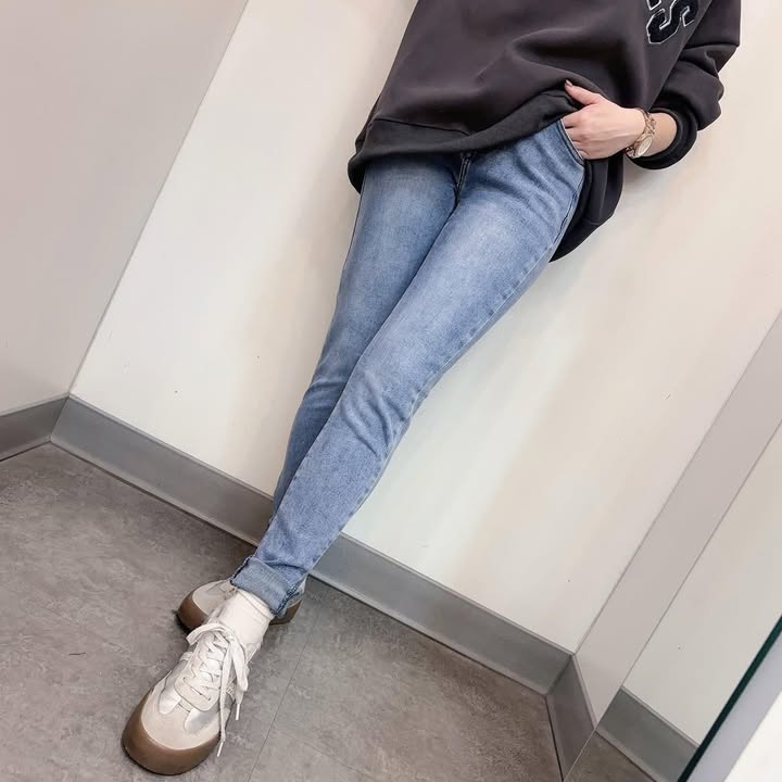素面牛仔窄管褲