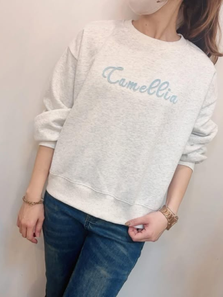 刺繡字母短版刷毛大學T