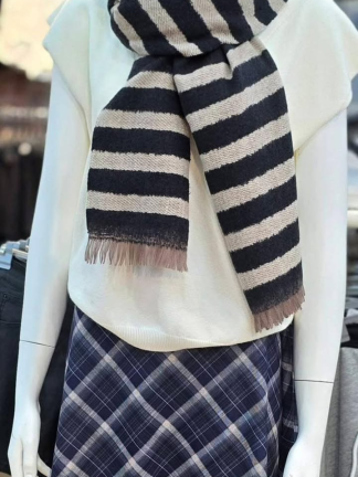 經典橫紋圍巾