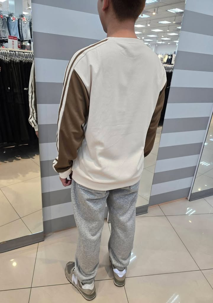 美式復古運動風.三線織帶撞色大學T - Image 5