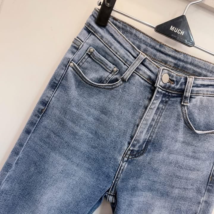 素面牛仔窄管褲 - Image 9