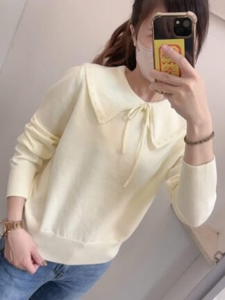 珍珠翻領綁帶針織上衣