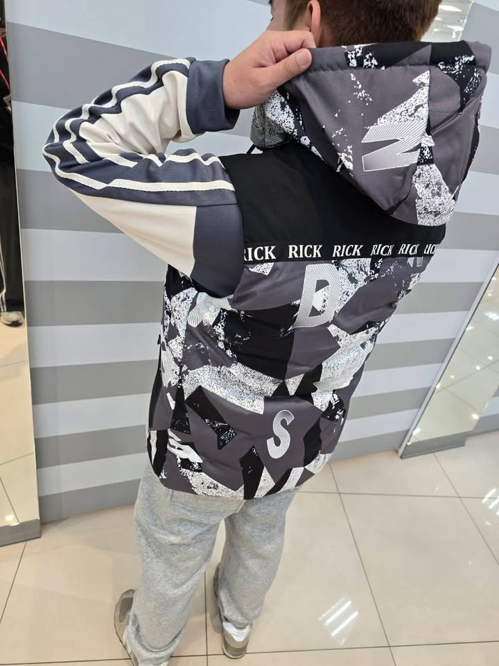 層次感天花板!美式拼貼連帽羽絨背心 - Image 10