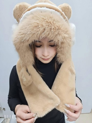 毛帽＋圍脖一體設計