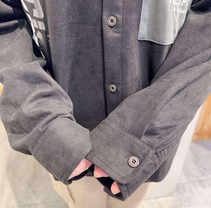 加大撞色口袋麂皮襯衫:圖片 5