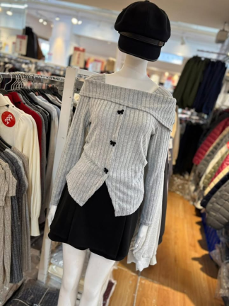 小蝴蝶結一字領羅紋上衣