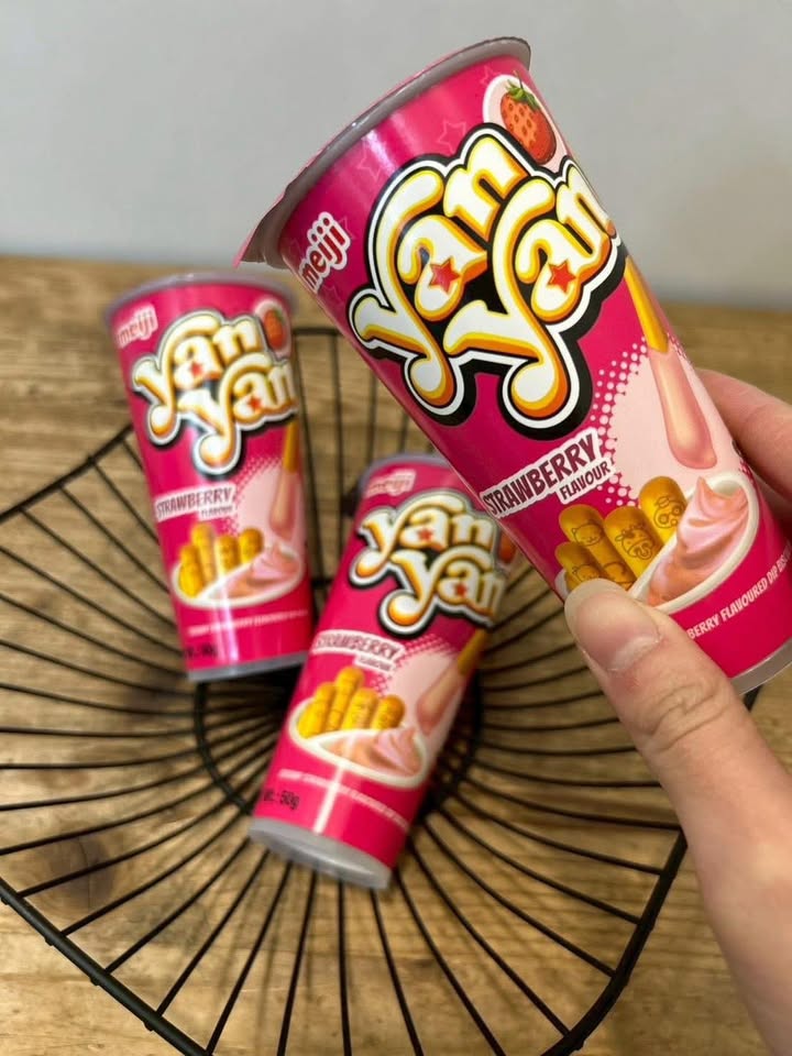 Yan Yan 草莓沾醬餅乾