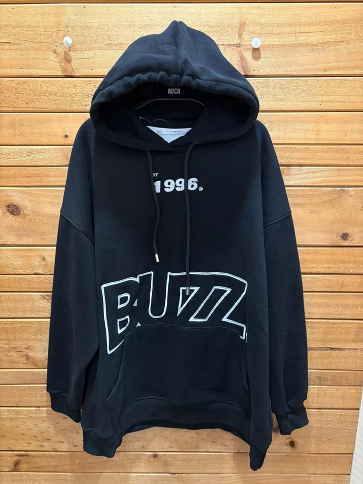 BUZZ.字母寬鬆連帽上衣:圖片 10