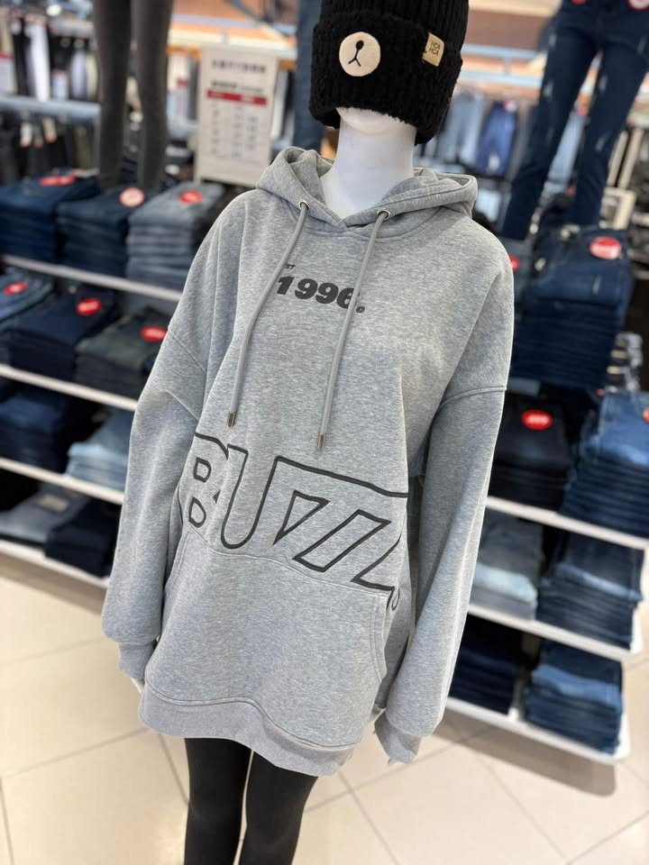 BUZZ.字母寬鬆連帽上衣:圖片 3