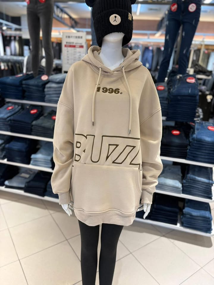BUZZ.字母寬鬆連帽上衣:圖片 2