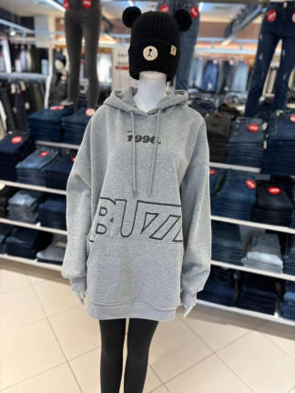 BUZZ.字母寬鬆連帽上衣