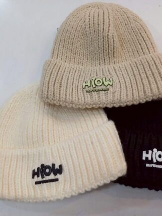 立體字母針織保暖毛帽