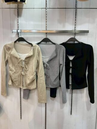 綁帶蕾絲領短版上衣