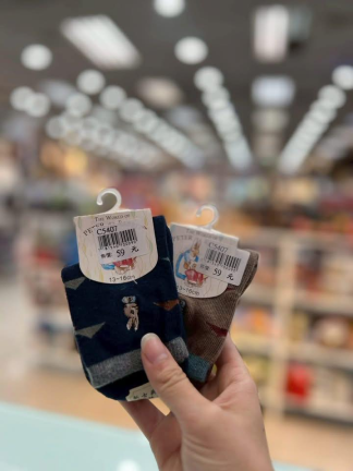 彼得兔襪子顏色隨機