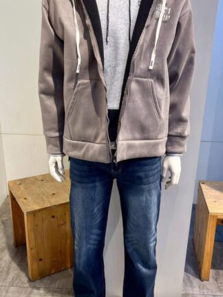 內刷毛連帽拉鍊外套