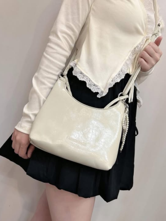 珍珠蝴蝶結肩背小包