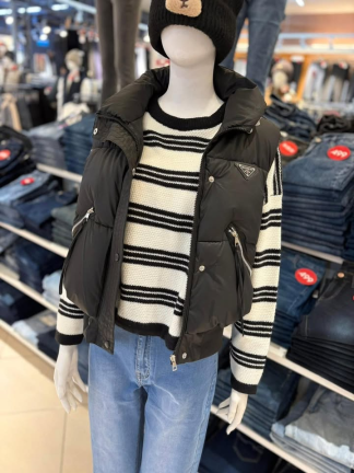 質感斜拉鍊鋪棉背心