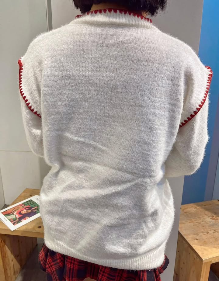 學院風櫻桃🍒毛衣 - Image 9