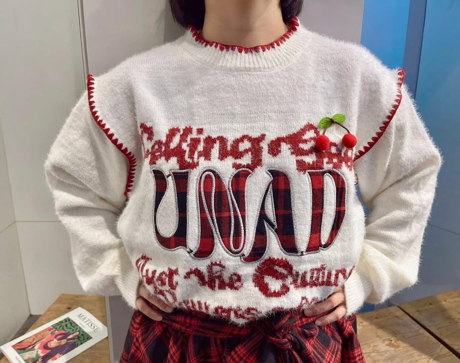學院風櫻桃🍒毛衣 - Image 3