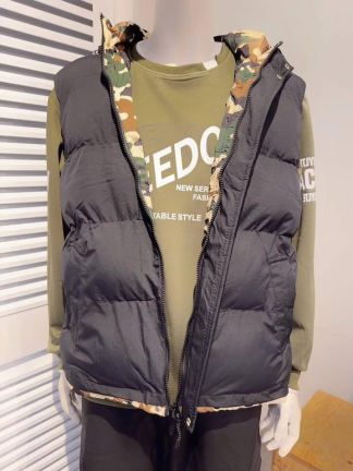 厚剪接迷彩背心