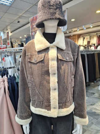 秋冬必收・羊羔絨保暖牛仔外套