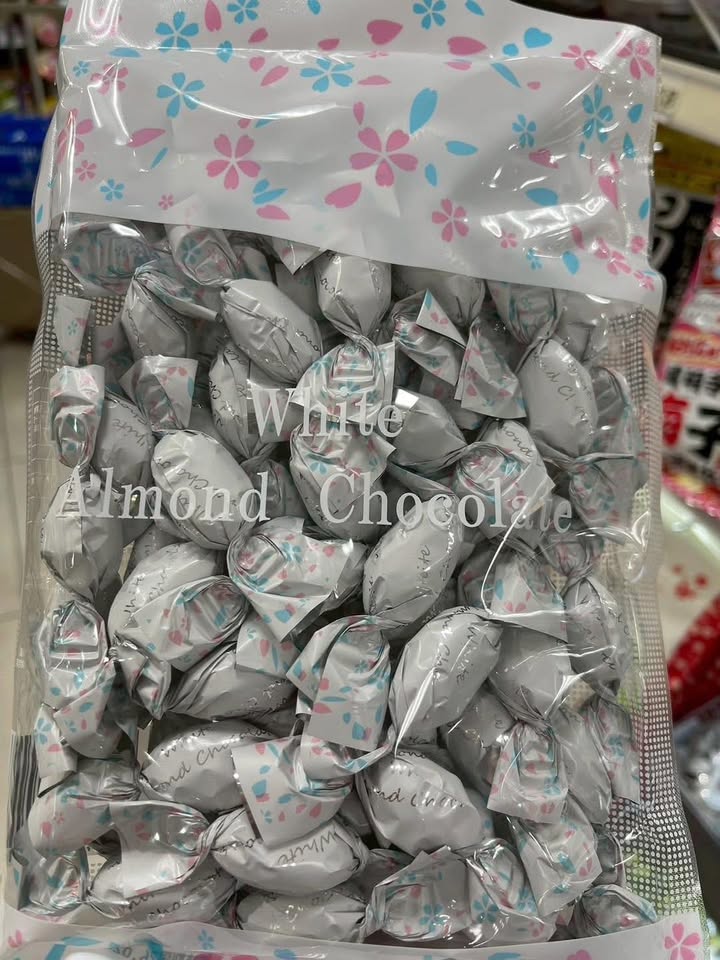 🇯🇵日本北海道杏仁白巧克力 250 g:圖片 9
