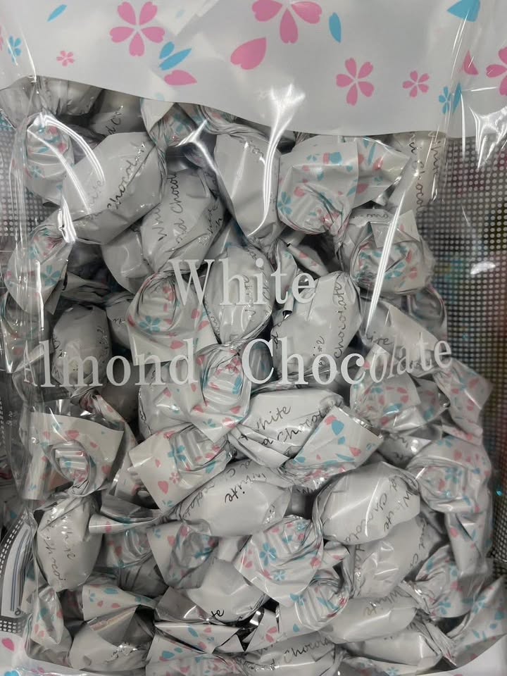 🇯🇵日本北海道杏仁白巧克力 250 g:圖片 3