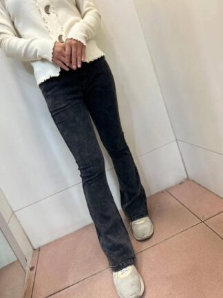 🖤 ｜鬆緊腰微喇叭牛仔褲