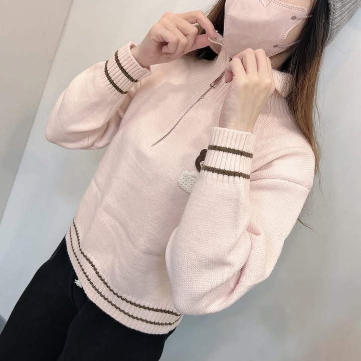 小熊刺繡半拉鍊針織上衣 - Image 11