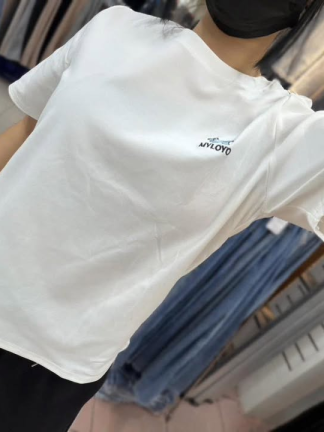 越簡單越耐看🤍乾淨版型＋剛好長度