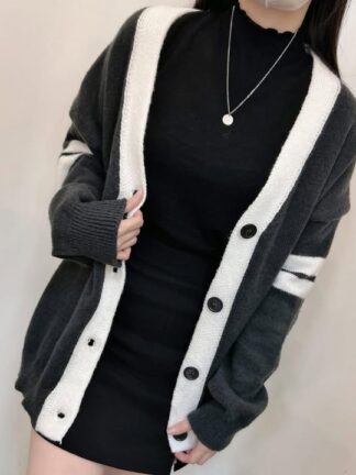 學院風撞色V領針織外套