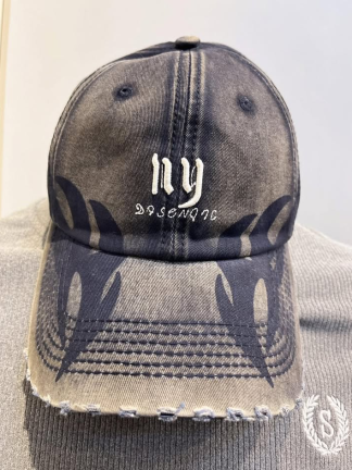 日常百搭款✨
商品:舊刷色破壞感刺繡棒球帽