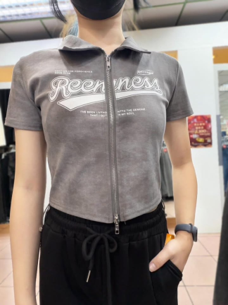短版拉鍊上衣