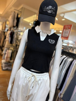 學院感刺繡領口無袖上衣 ✨