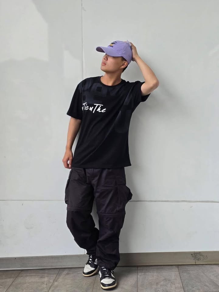 幾何字母圓領 T - Image 6