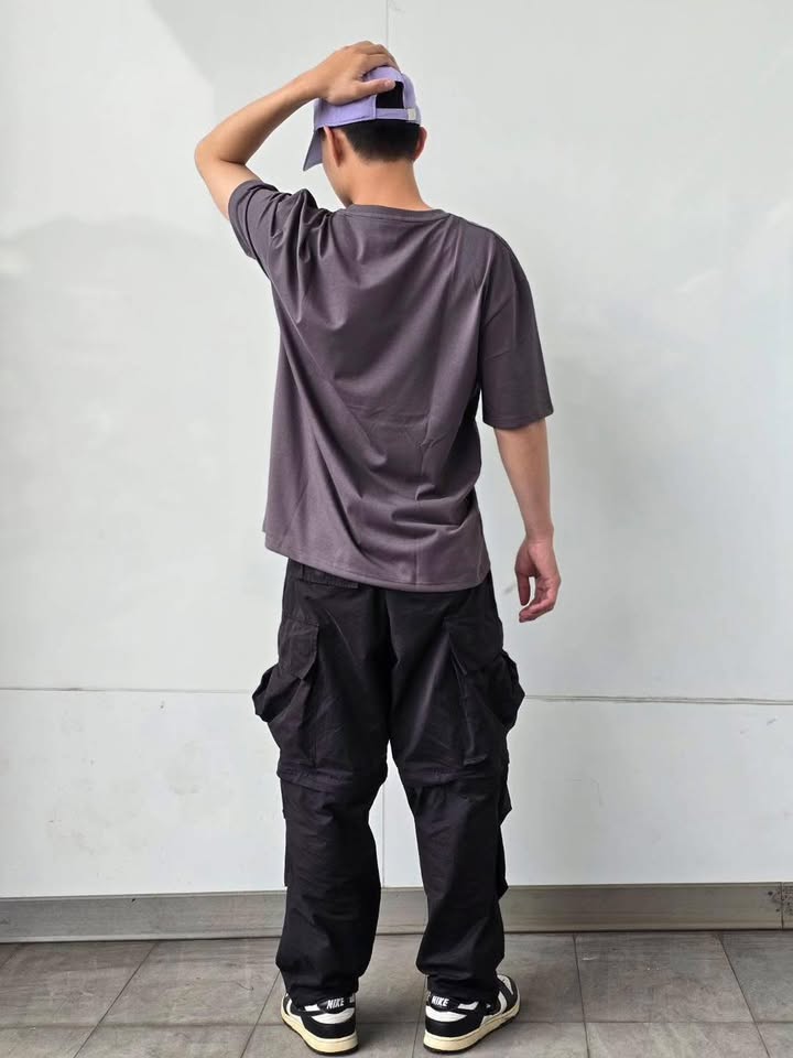 幾何字母圓領 T - Image 5
